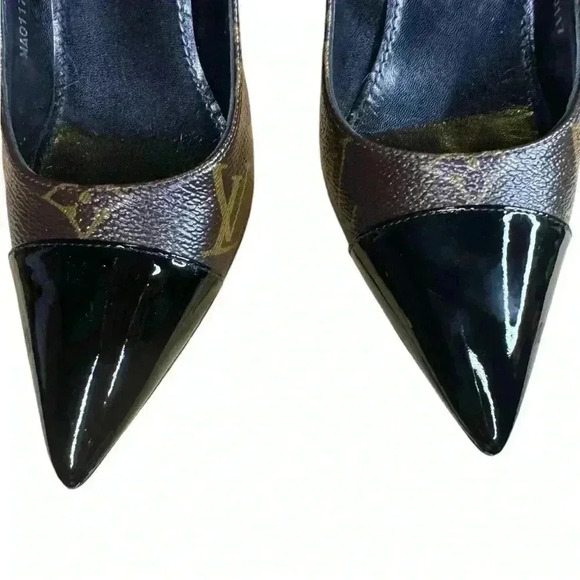Louis Vuitton Fetish Cap Toe Pumps Brown Monogram Camvas & Black Patent Leather. - Picture 4 of 11